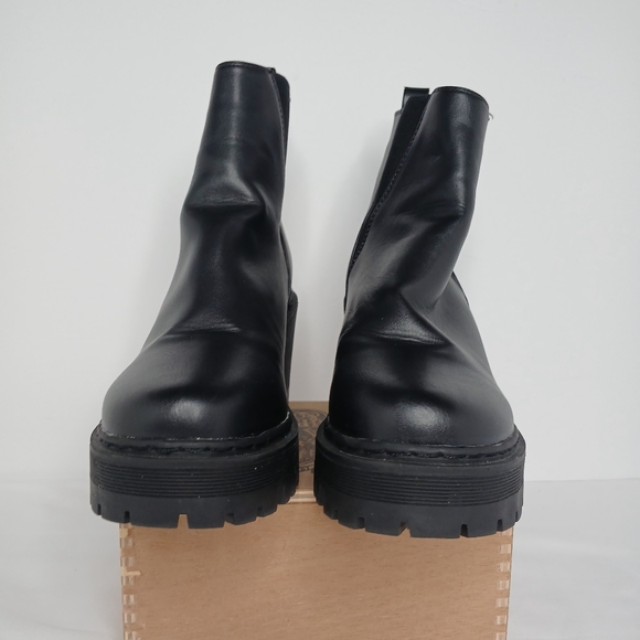 Pretty Little Thing Y2k Chunky Chelsea Boots Black Size 7 Slip-on Whimsy Goth - Picture 6 of 12